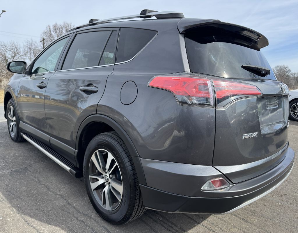 2016 Toyota Rav4 Image 16