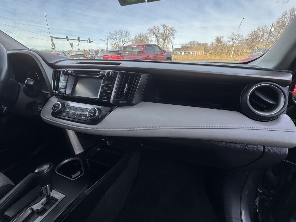 2016 Toyota Rav4 Image 24