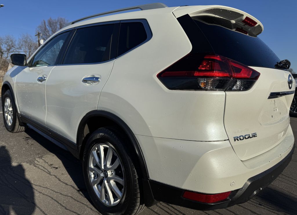 2019 Nissan Rogue Image 13