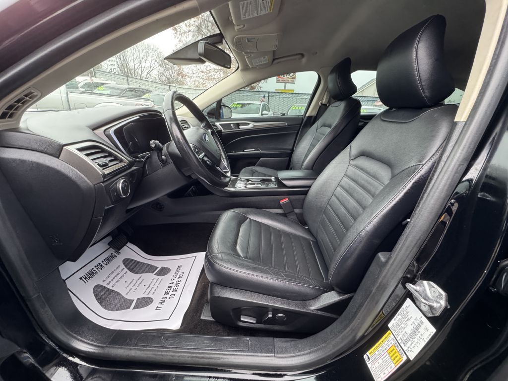 2018 Ford Fusion Image 16