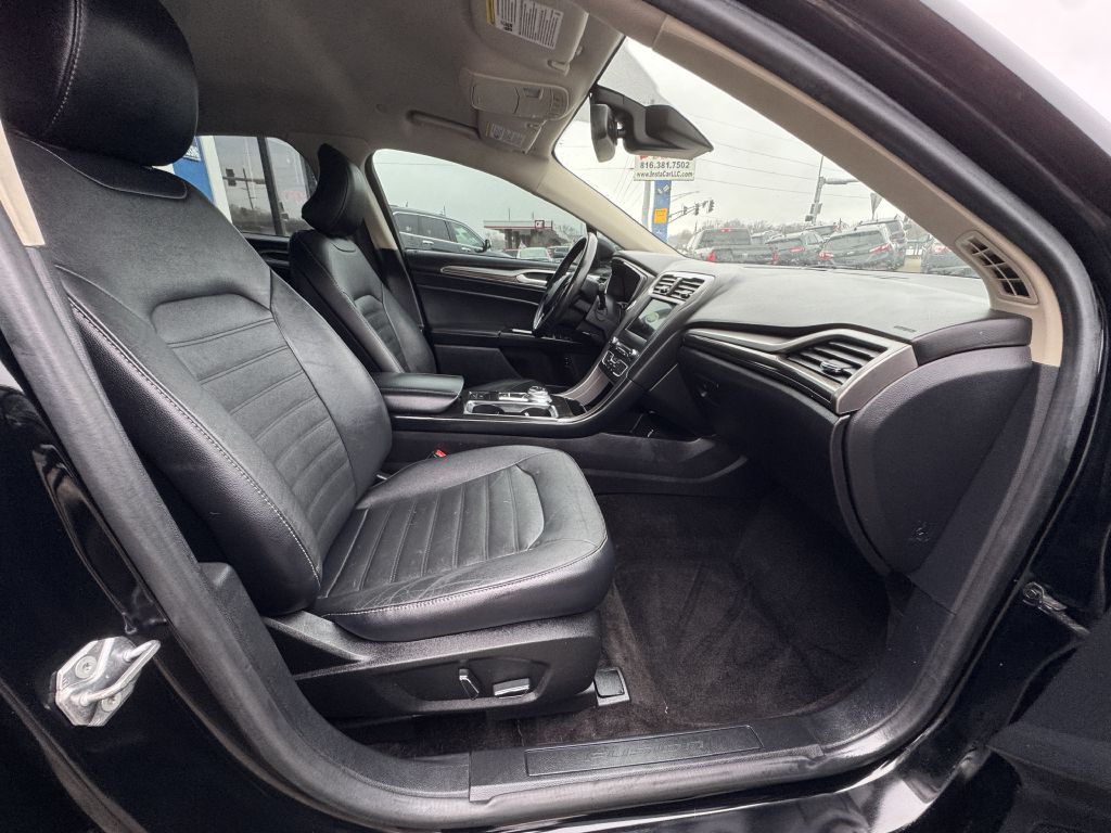 2018 Ford Fusion Image 24