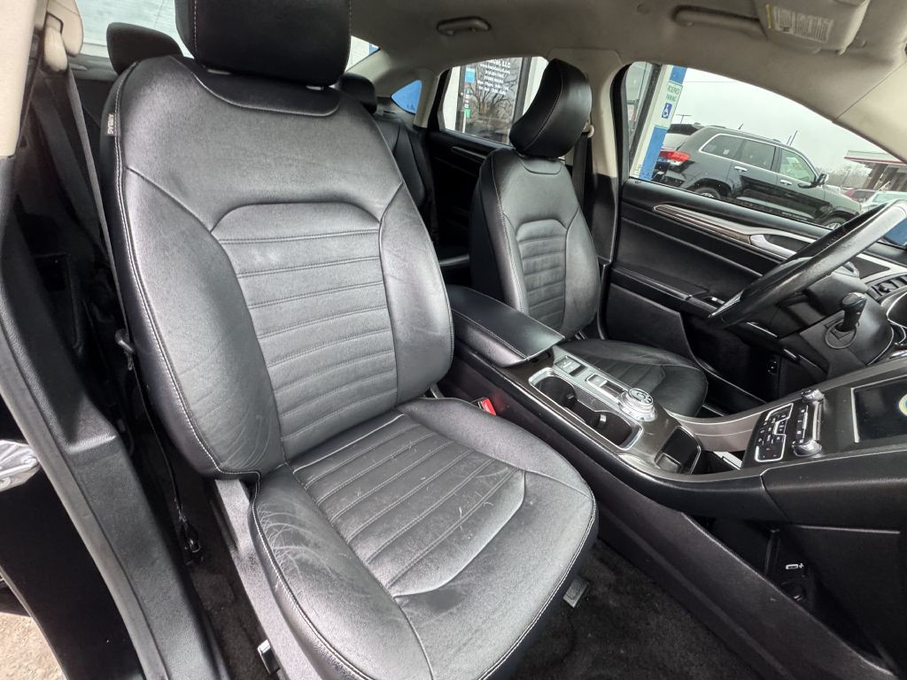 2018 Ford Fusion Image 25