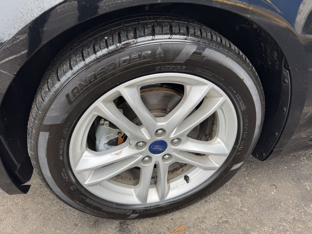 2018 Ford Fusion Image 28