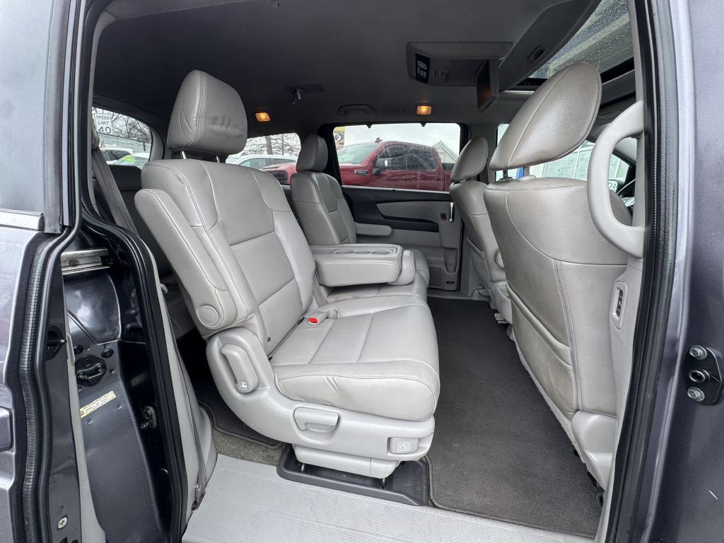 2016 Honda Odyssey Image 16