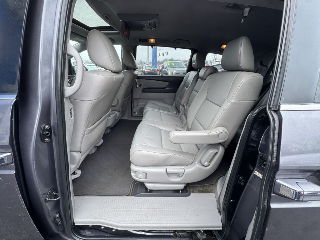 2016 Honda Odyssey Image 24