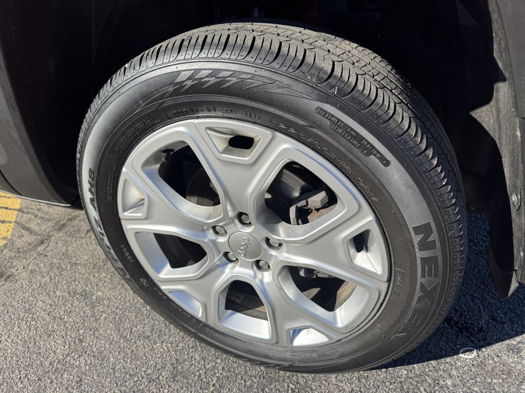 2019 Jeep Renegade Image 16