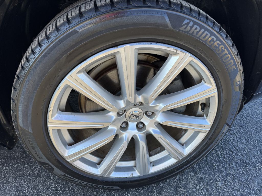 2016 Volvo XC90 Image 18