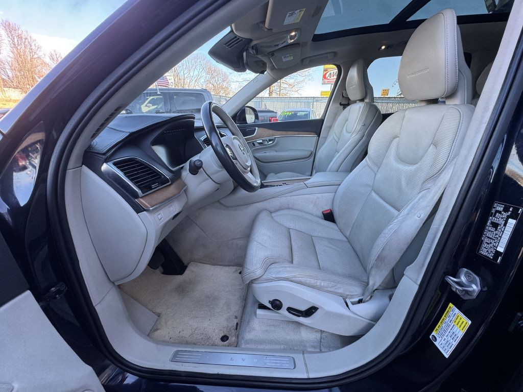 2016 Volvo XC90 Image 24