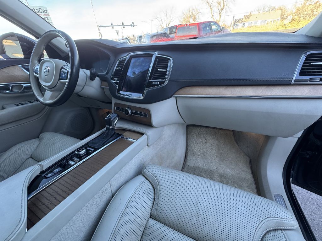 2016 Volvo XC90 Image 36