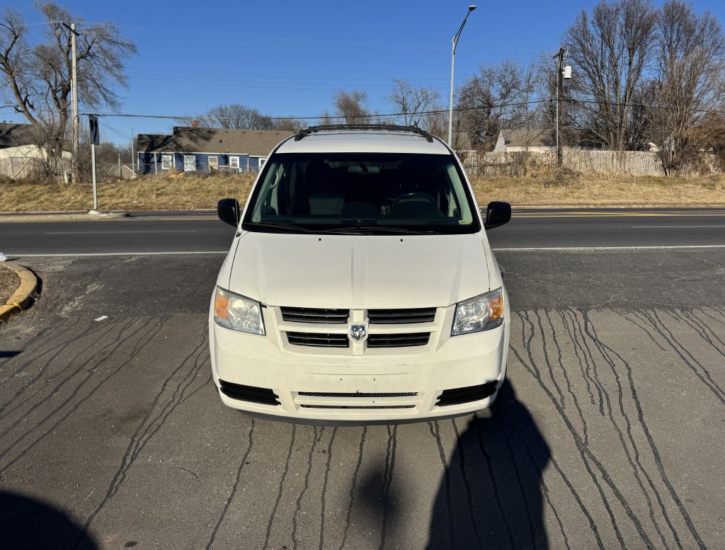 2010 Dodge Grand Caravan Image 3