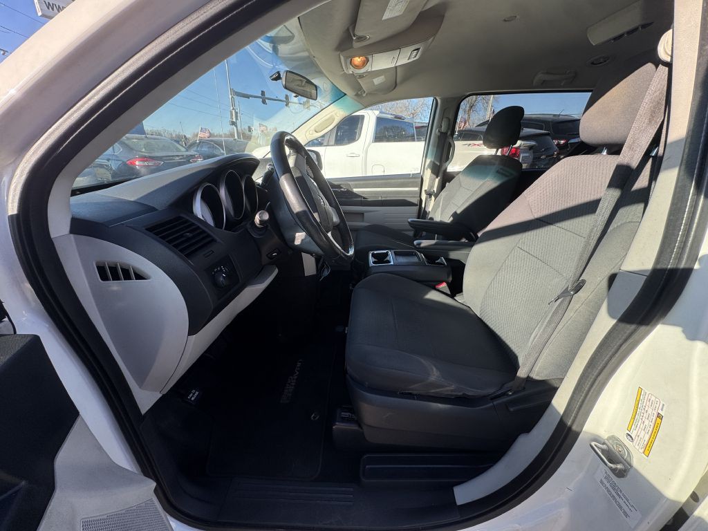 2010 Dodge Grand Caravan Image 16