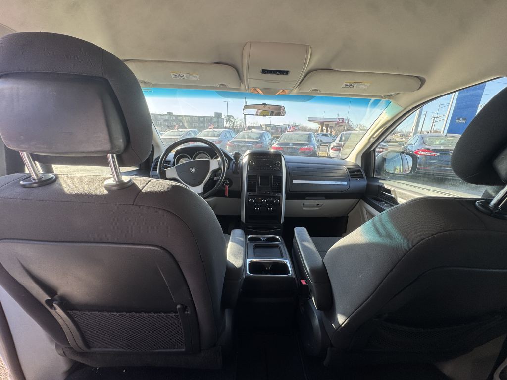 2010 Dodge Grand Caravan Image 22