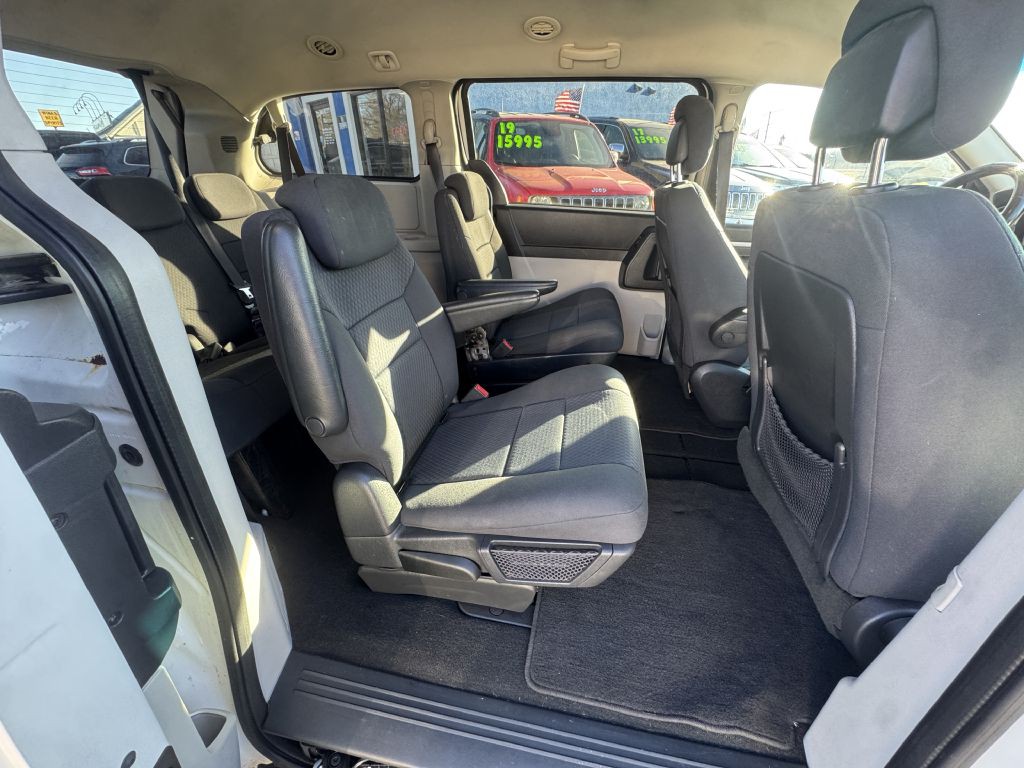 2010 Dodge Grand Caravan Image 24