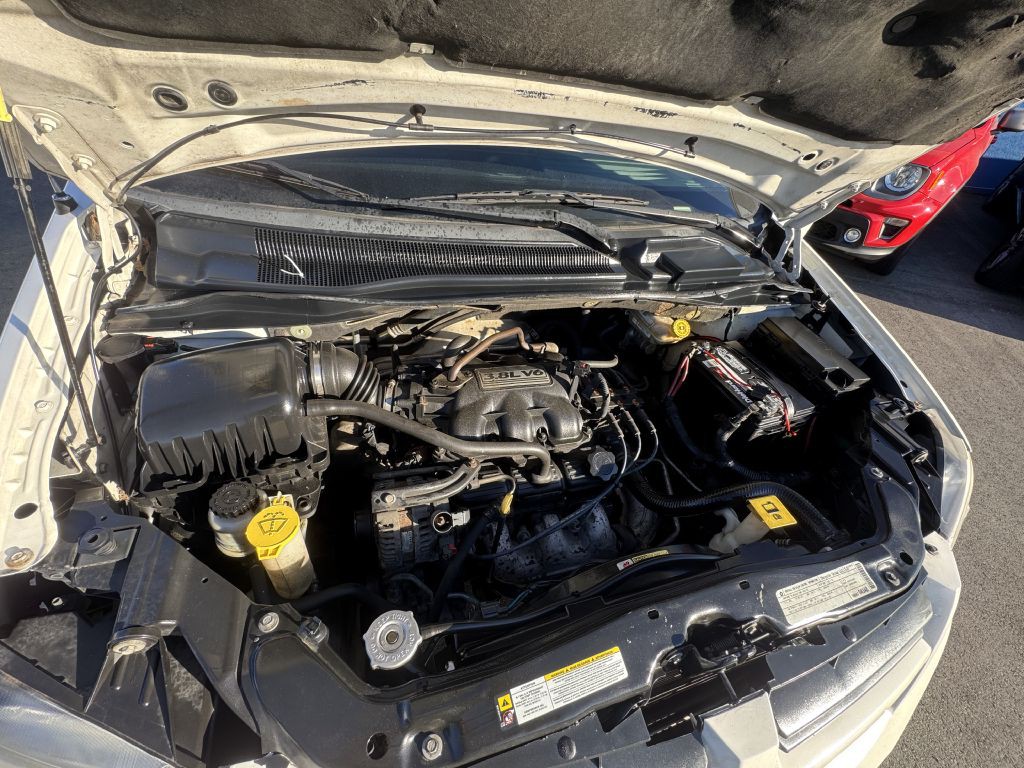 2010 Dodge Grand Caravan Image 28