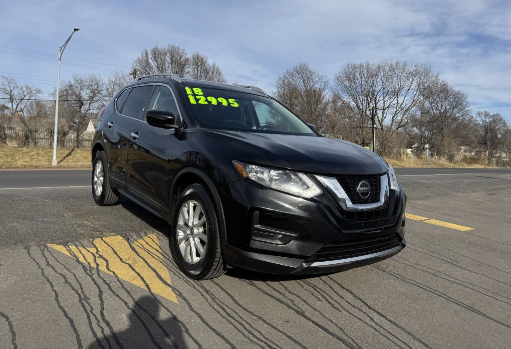 2018 Nissan Rogue Image 1