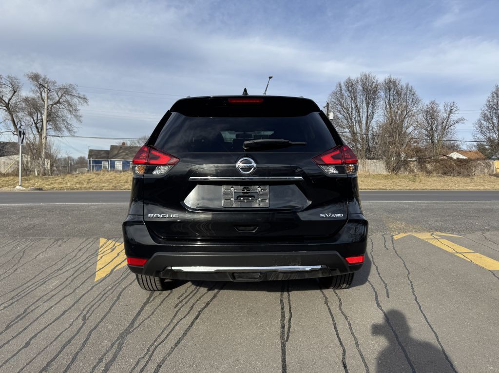 2018 Nissan Rogue Image 9
