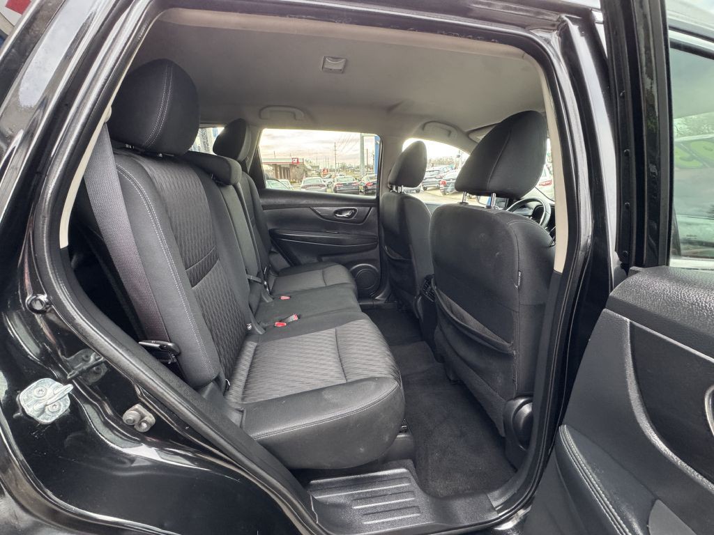 2018 Nissan Rogue Image 22