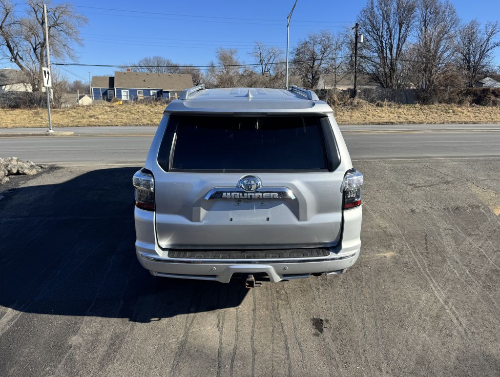 2016 Toyota 4Runner Image 9