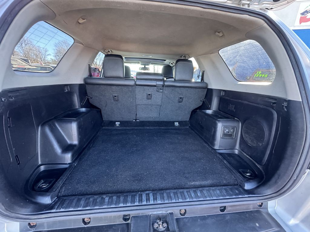 2016 Toyota 4Runner Image 17