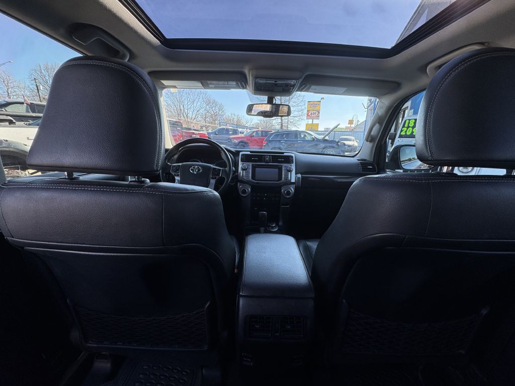 2016 Toyota 4Runner Image 25