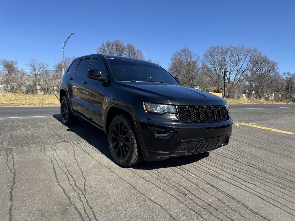 2017 Jeep Grand Cherokee Image 8