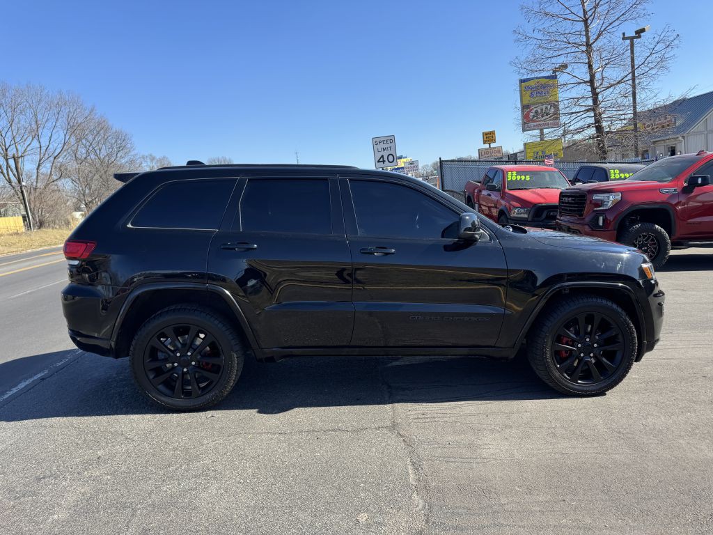 2017 Jeep Grand Cherokee Image 10