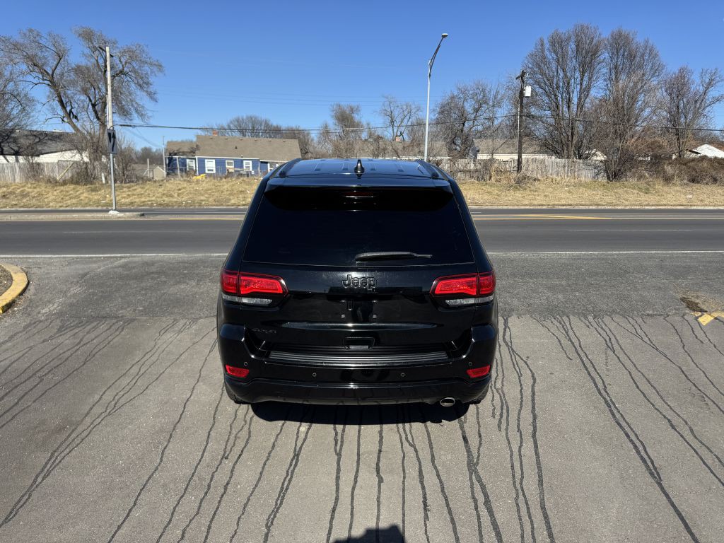 2017 Jeep Grand Cherokee Image 11