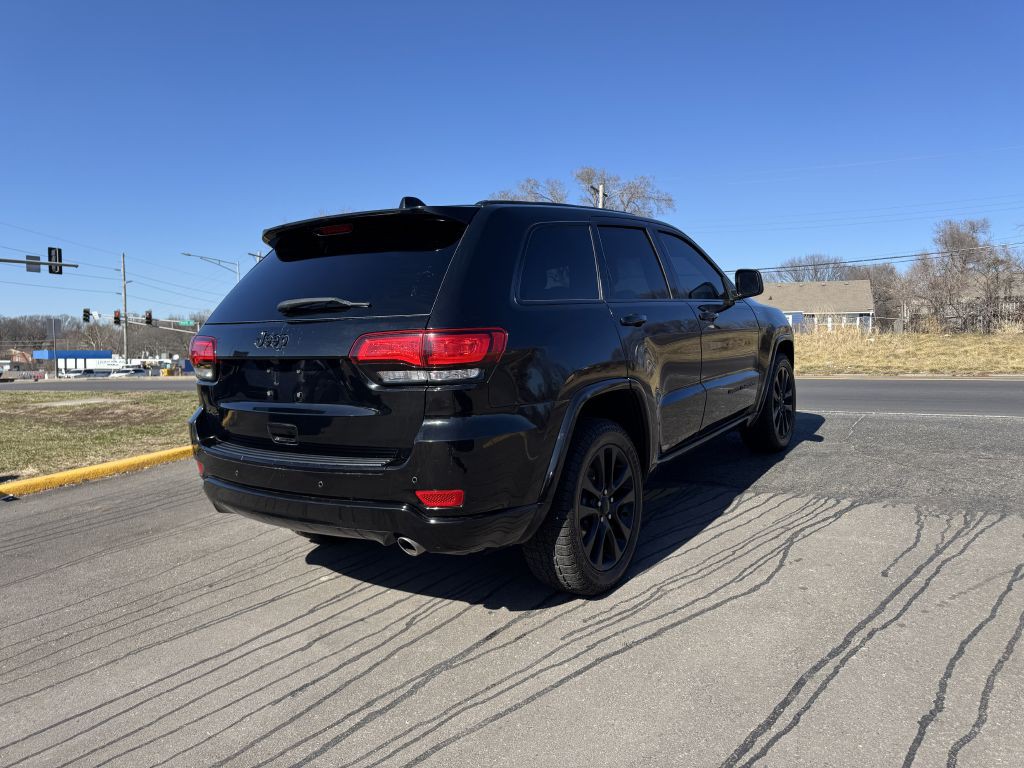2017 Jeep Grand Cherokee Image 13
