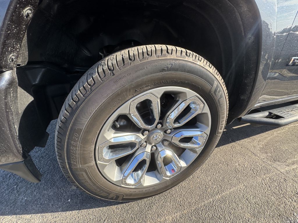 2020 RAM 1500 Image 15