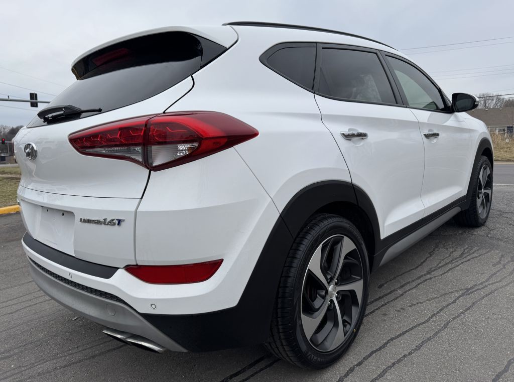 2017 Hyundai Tucson Image 16