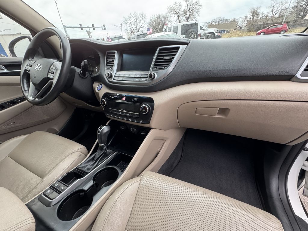 2017 Hyundai Tucson Image 28