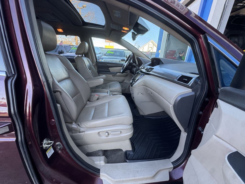 2015 Honda Odyssey Image 20