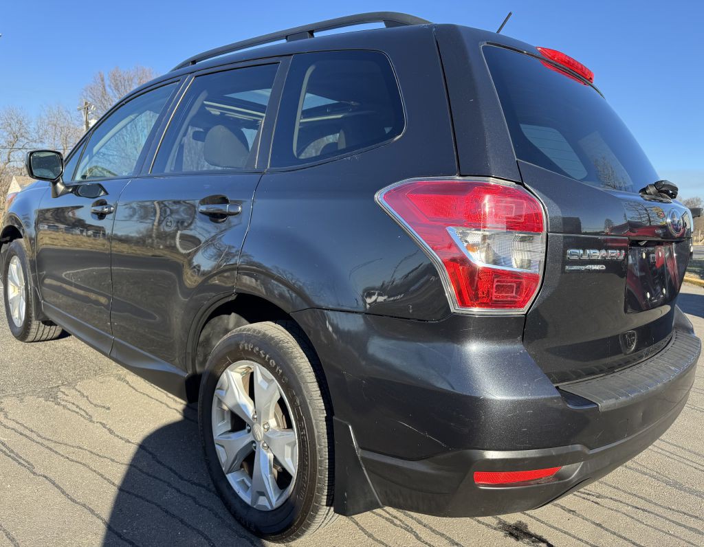 2015 Subaru Forester Image 10
