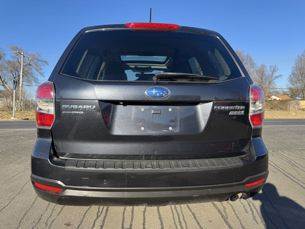 2015 Subaru Forester Image 12