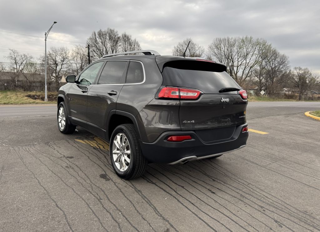 2015 Jeep Cherokee Image 13