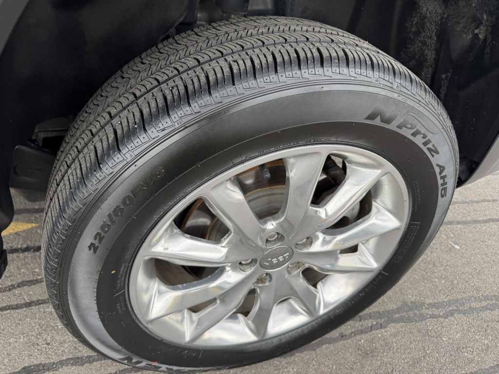 2015 Jeep Cherokee Image 17