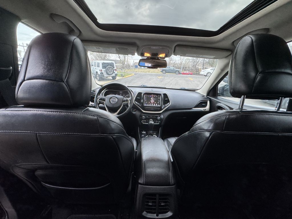 2015 Jeep Cherokee Image 24