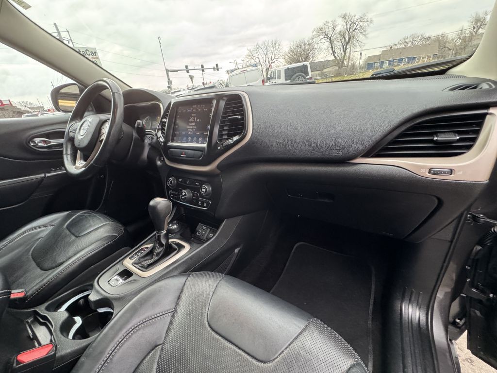 2015 Jeep Cherokee Image 29