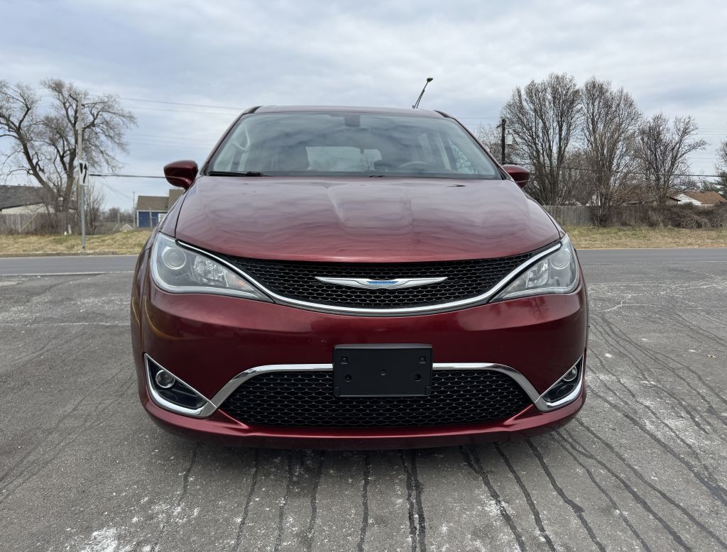 2018 Chrysler Pacifica Image 4