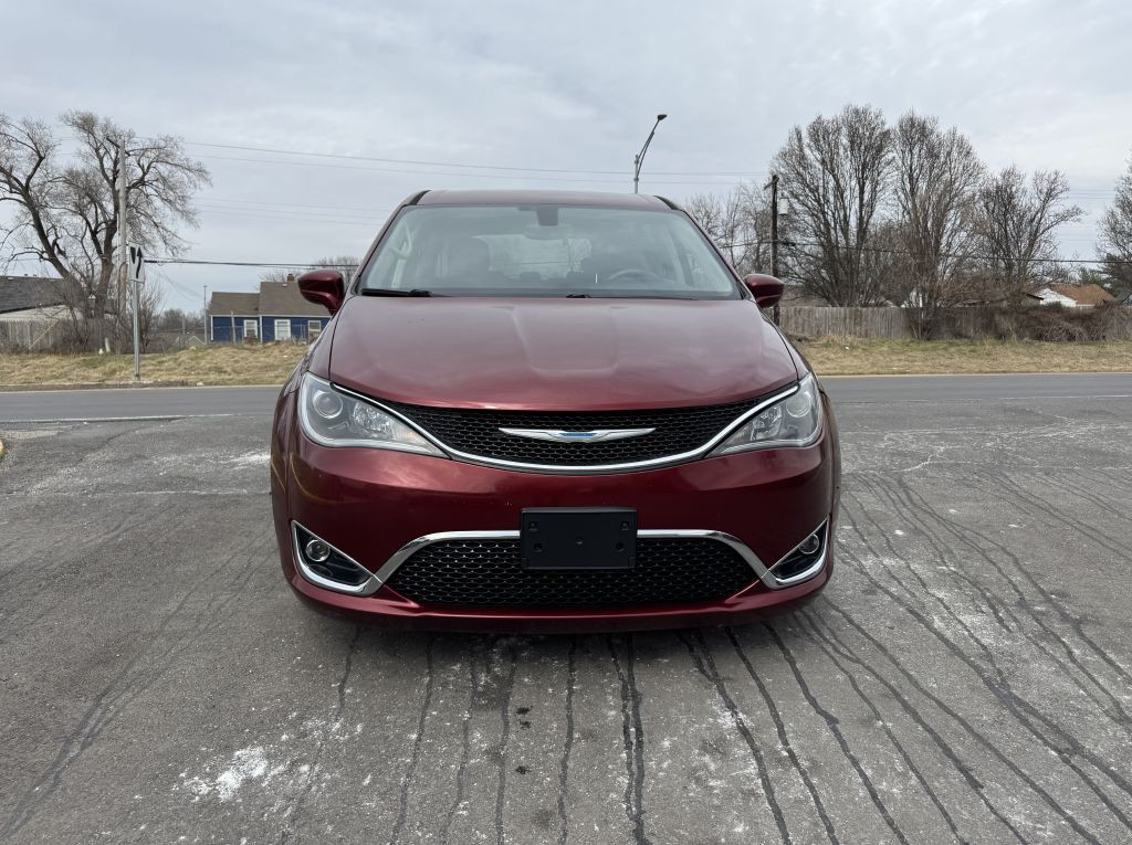 2018 Chrysler Pacifica Image 5
