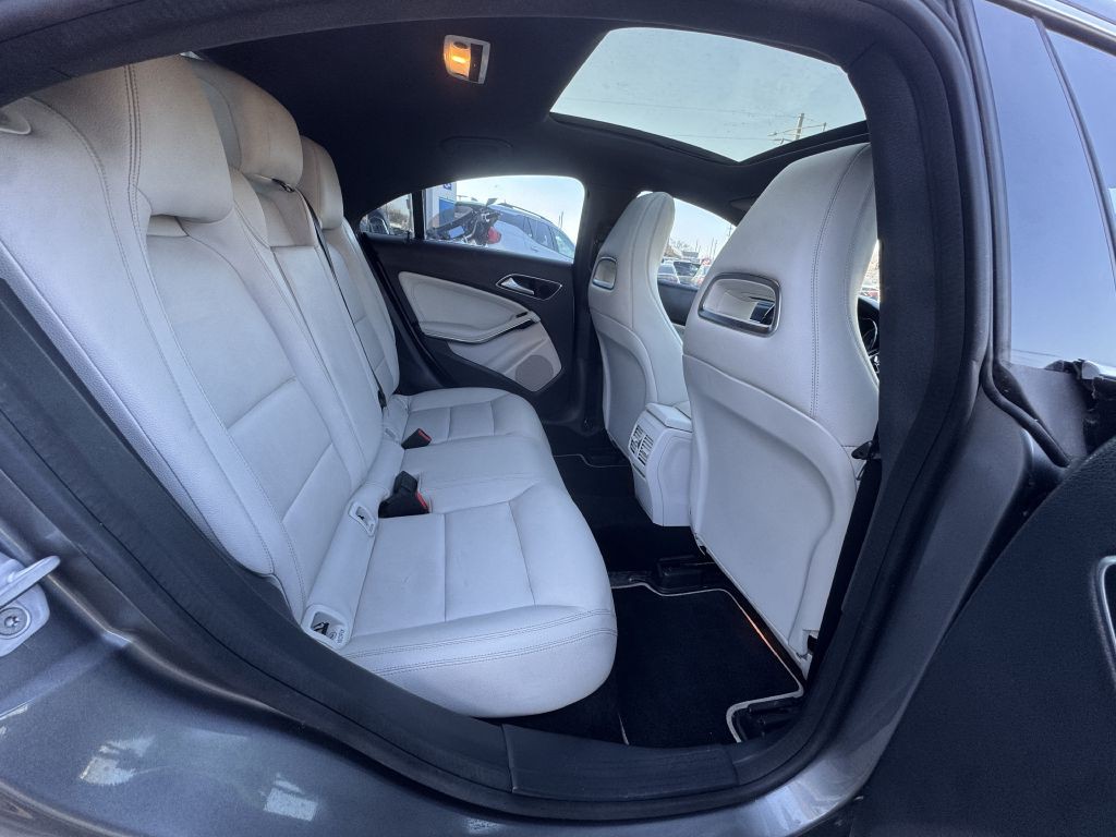 2014 Mercedes-Benz CLA-Class Image 26