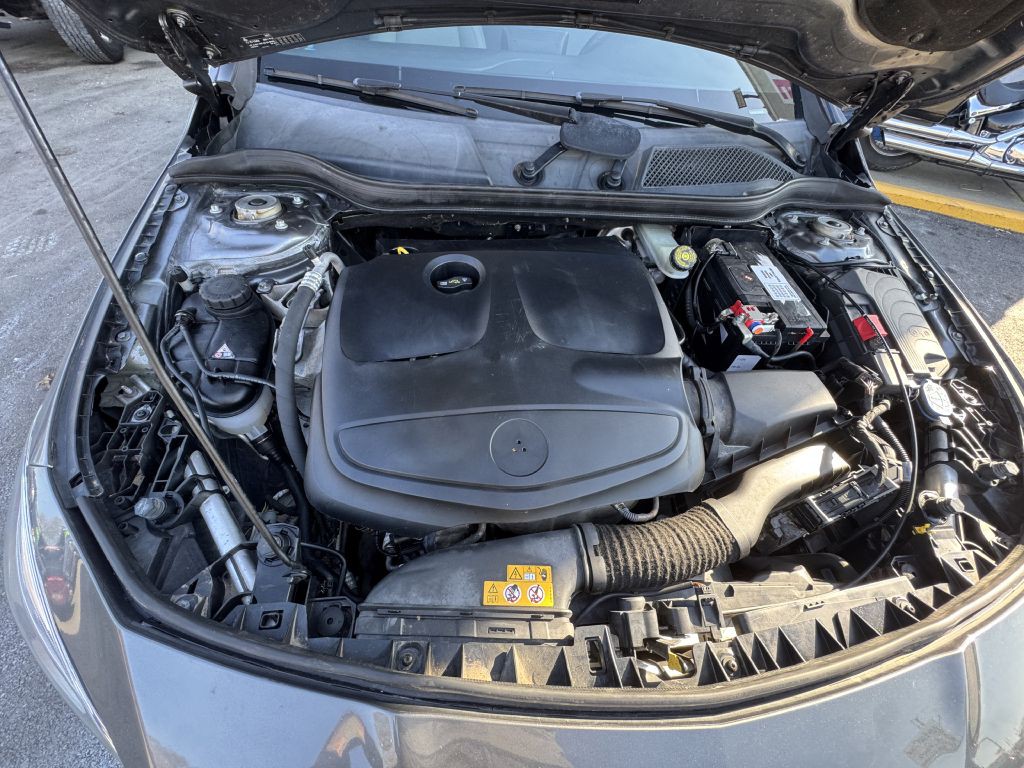 2014 Mercedes-Benz CLA-Class Image 29