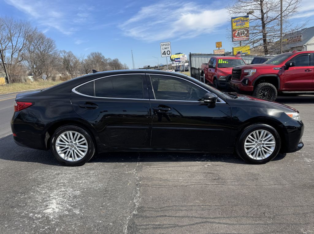 2014 Lexus ES Image 3