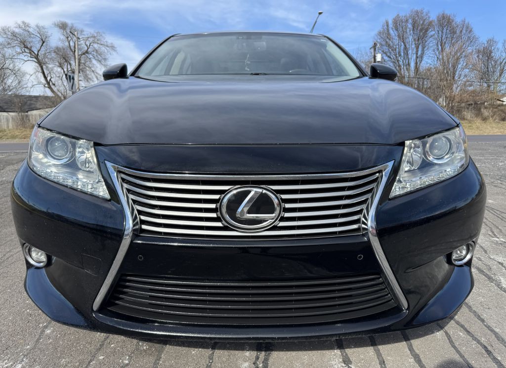2014 Lexus ES Image 11