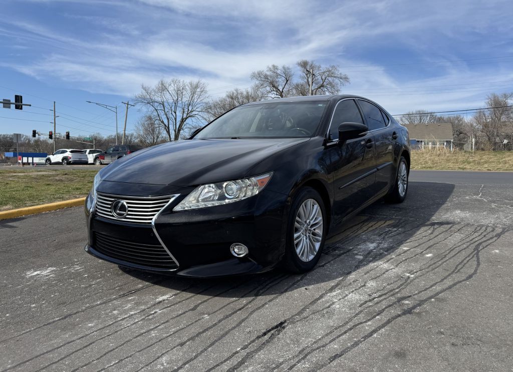 2014 Lexus ES Image 12