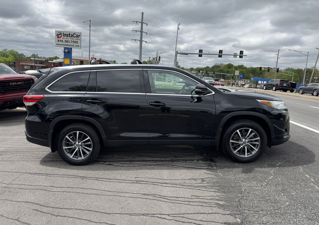 2019 Toyota Highlander Image 12