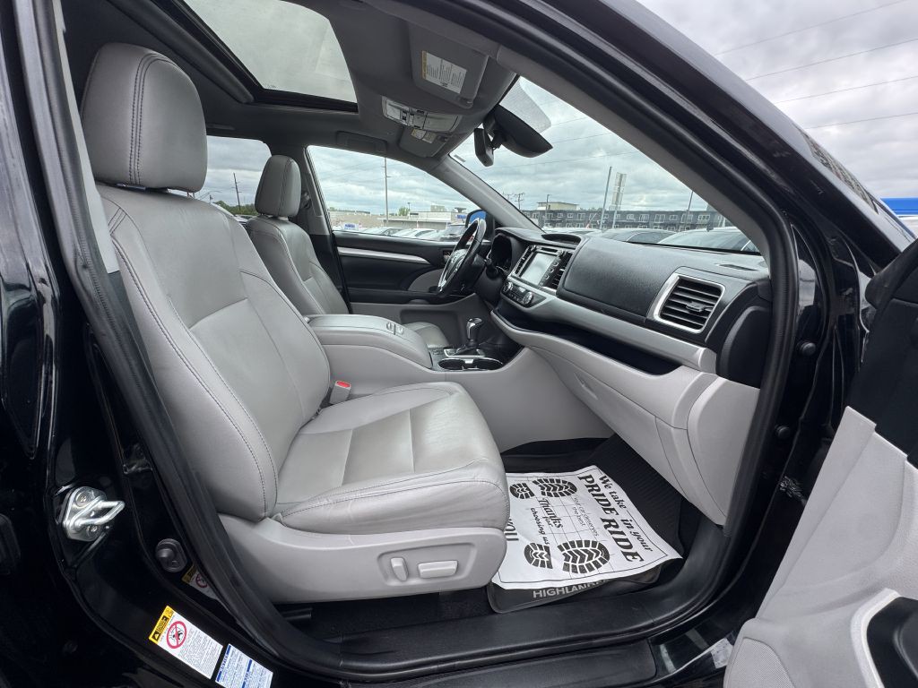2019 Toyota Highlander Image 18