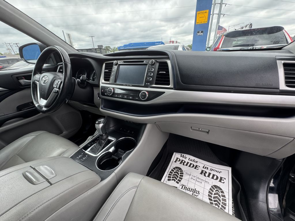 2019 Toyota Highlander Image 19