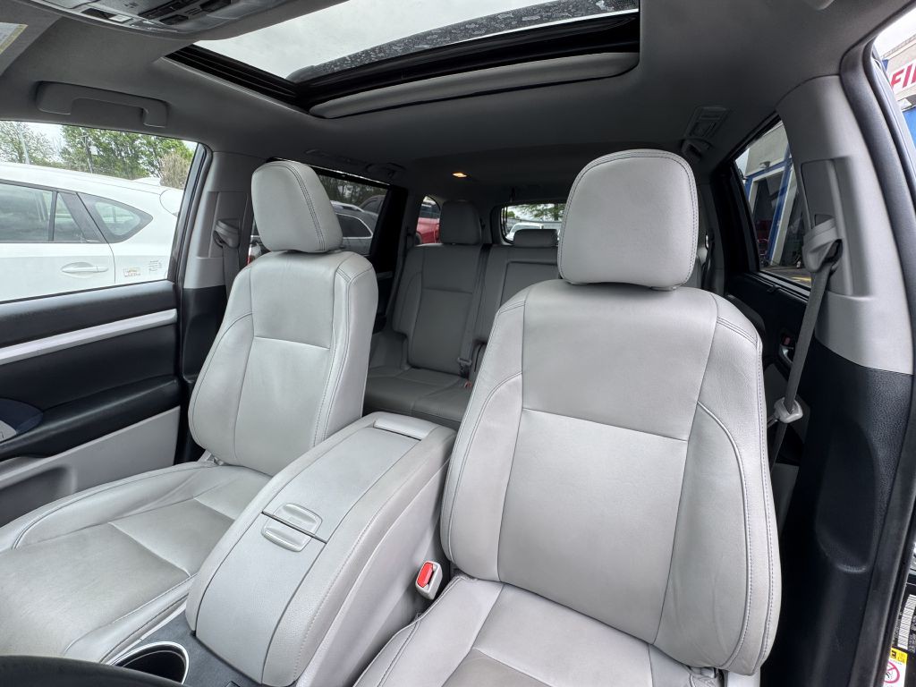 2019 Toyota Highlander Image 30