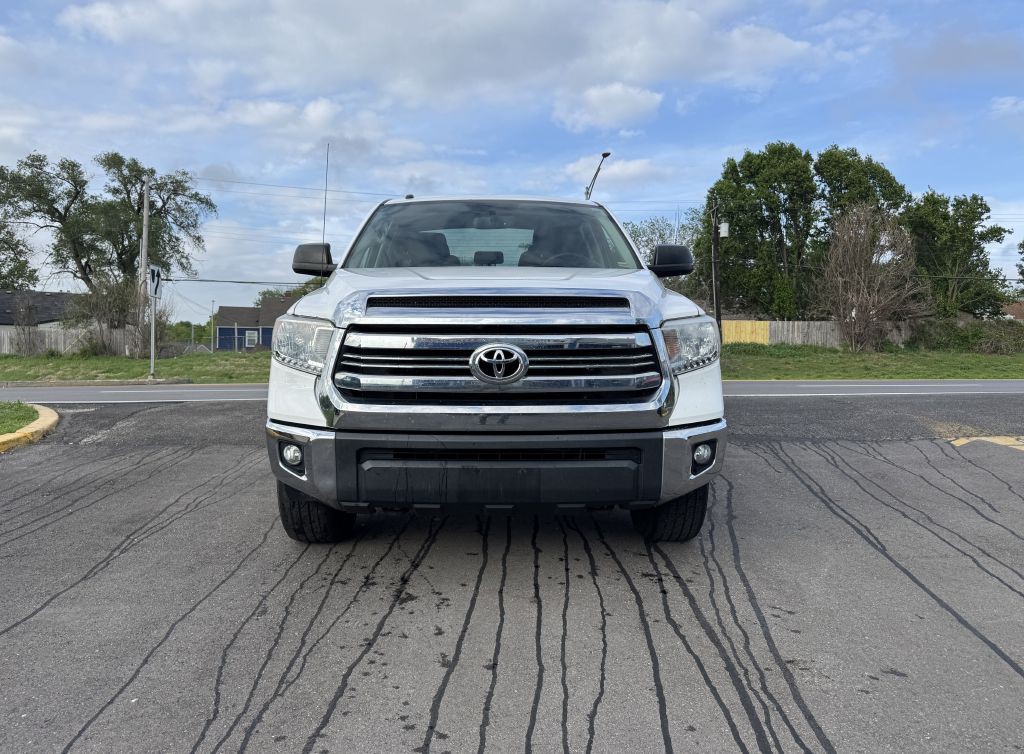 2017 Toyota Tundra Image 3